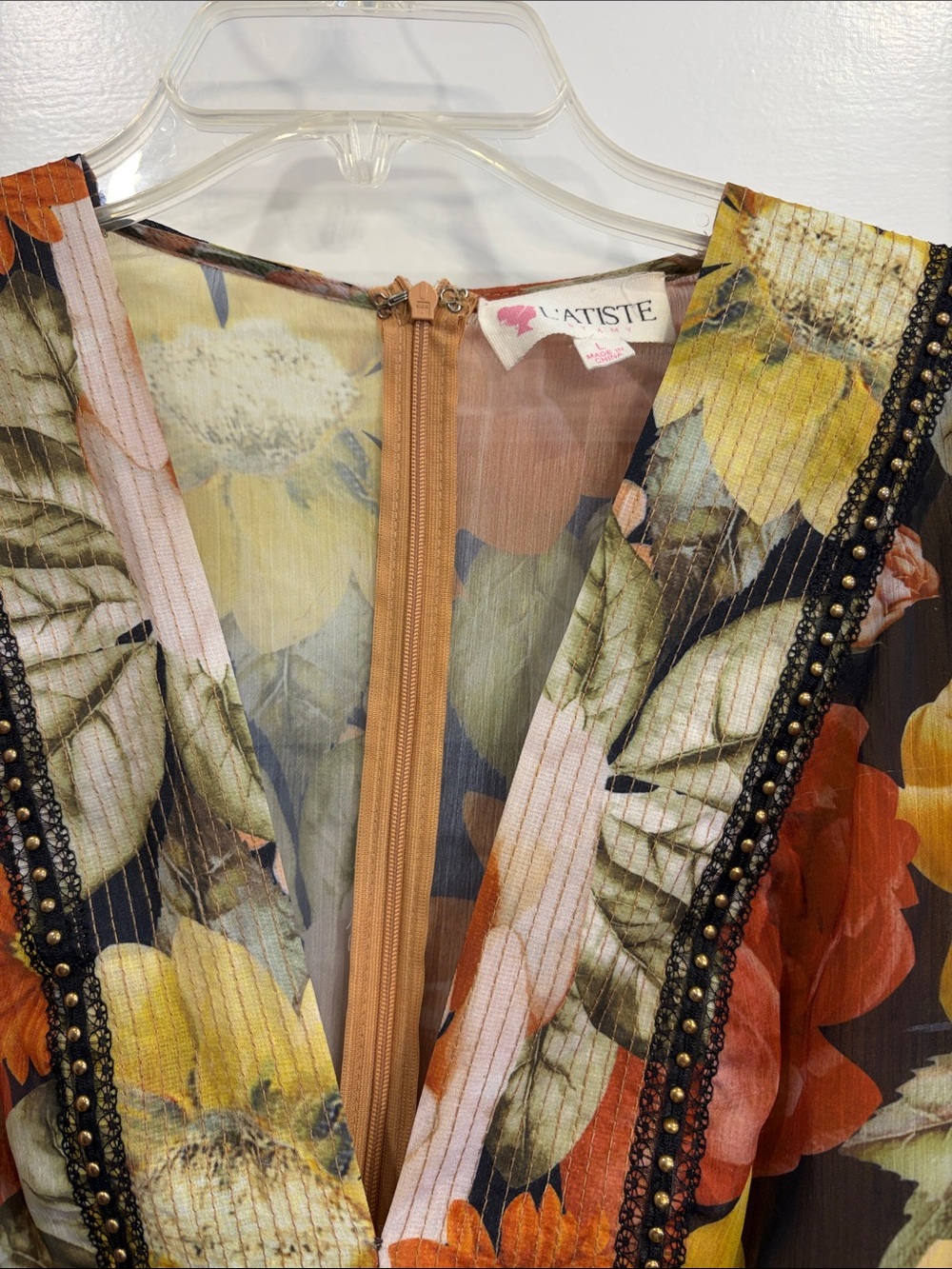 L’Atiste - Floral Long Sleeve V-Neck Maxi Dress - Multi-Color - Picture 2 of 3